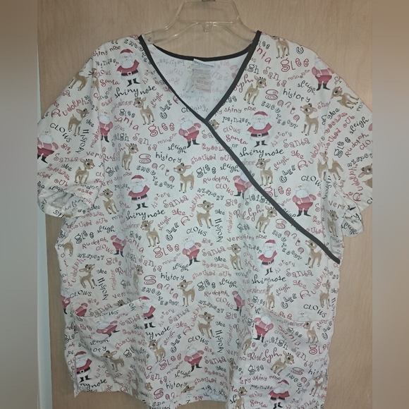 Rudolph The Red-Nosed Reindeer Womens Scrub Top White Pink XL Christmas Holiday - Picture 1 of 5